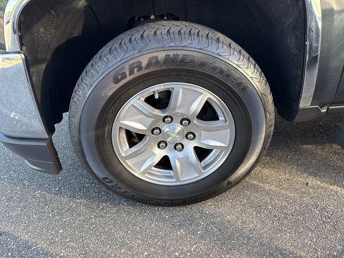 Used 2018 Chevrolet Silverado 1500 LT AWD/4WD image 7