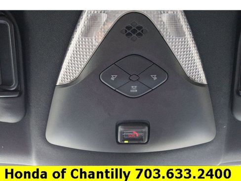 Used 2021 Toyota C-HR XLE image 22