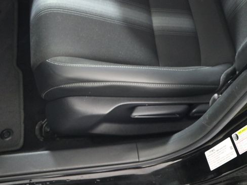 Used 2025 Honda Civic Sport image 21