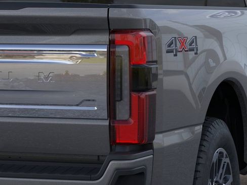 New 2026 Ford F250 Platinum w/ Platinum Plus Package AWD/4WD image 21