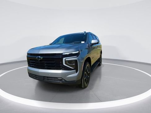 Used 2026 Chevrolet Tahoe RST w/ Advanced Technology Package AWD/4WD image 3