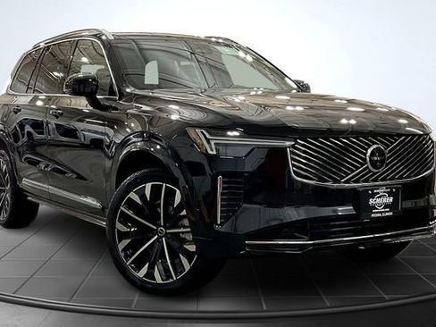New 2026 Volvo XC90 B6 Plus w/ Protection Package image 3