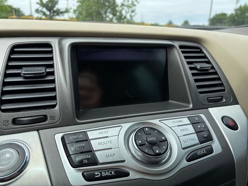 Used 2012 Nissan Murano LE w/ Platinum Pkg AWD/4WD image 18