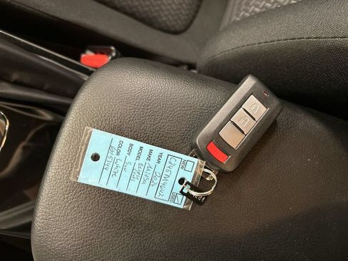 Used 2024 Mitsubishi Eclipse Cross LE AWD/4WD image 12