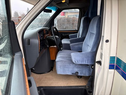 Used 1995 Ford E-350 and Econoline 350 image 10