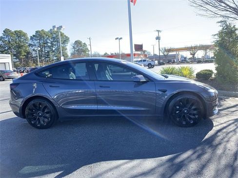 Used 2022 Tesla Model 3 Long Range image 9