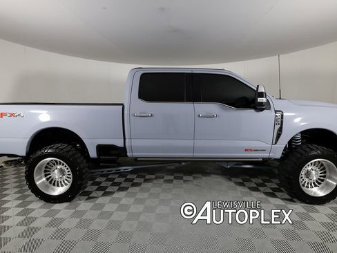 Used 2024 Ford F250 Limited w/ FX4 Off-Road Package image 4