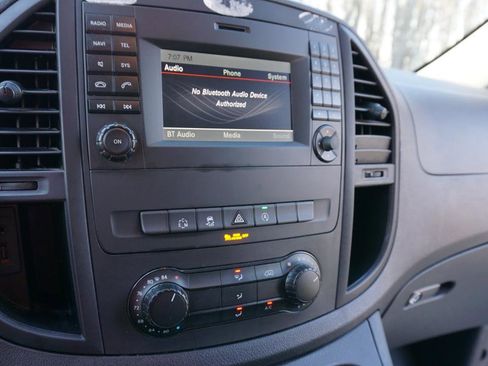 Used 2019 Mercedes-Benz Metris image 17