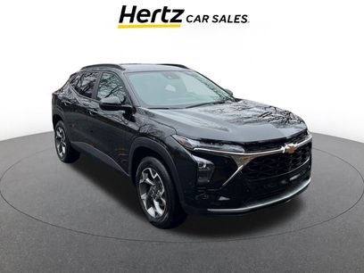 Used 2025 Chevrolet Trax LT