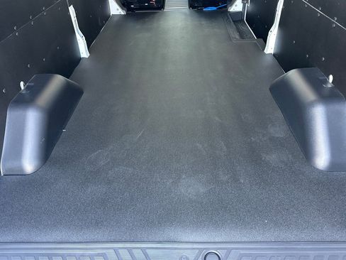 New 2026 Ford Transit 250 148 Medium Roof image 14