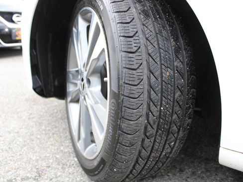 Used 2018 Mercedes-Benz C 300 4MATIC Sedan image 18