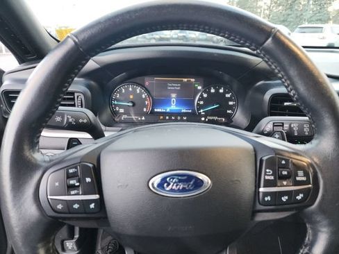 Used 2020 Ford Explorer XLT w/ Comfort Package AWD/4WD image 7