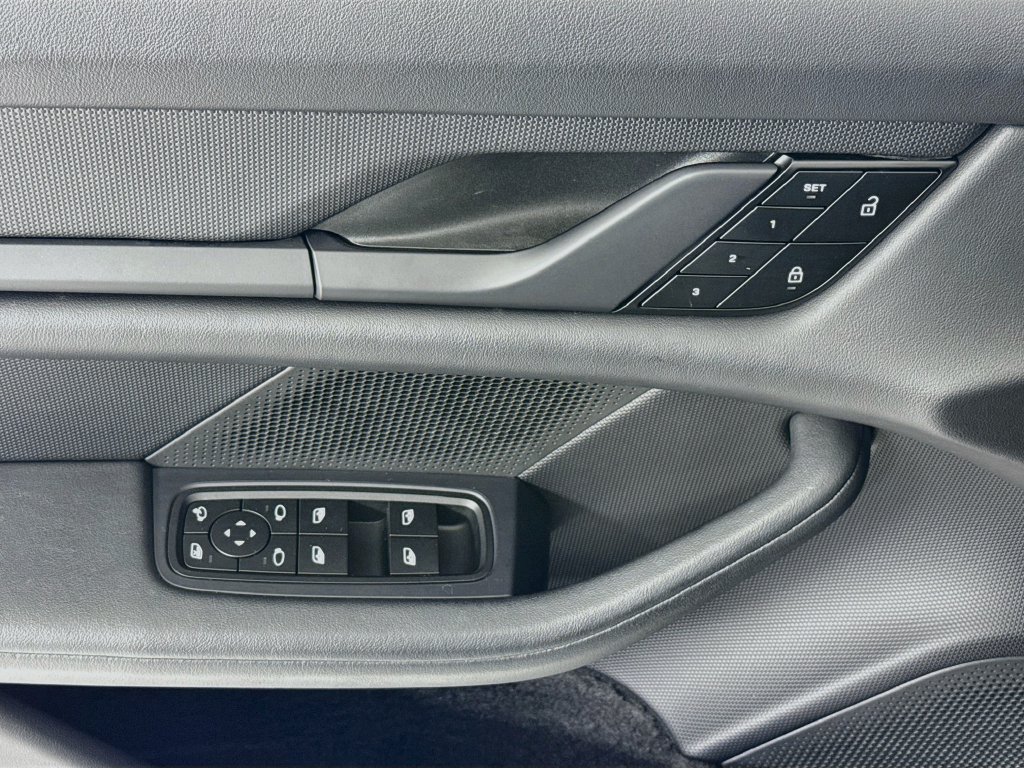Certified 2024 Porsche Taycan RWD image 11