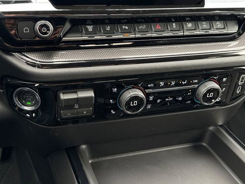 New 2026 Chevrolet Silverado 2500 ZR2 w/ LPO, Dark Essentials Package AWD/4WD image 19