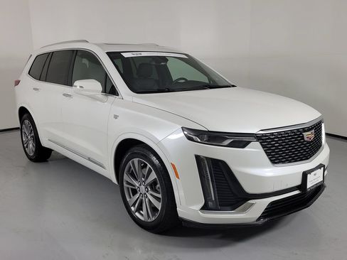 Certified 2023 Cadillac XT6 Premium Luxury FWD image 1