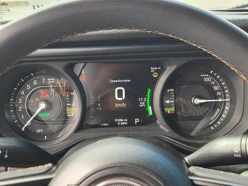 Used 2024 Jeep Wrangler Unlimited AWD/4WD image 25