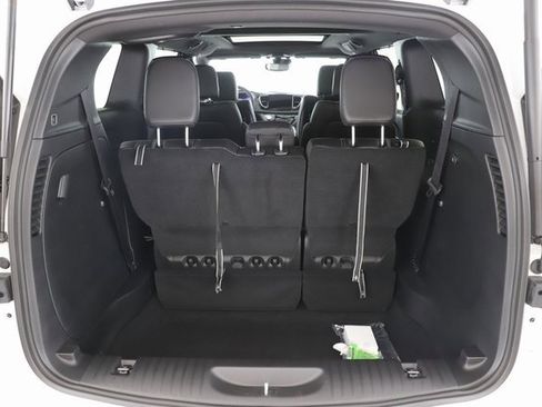New 2026 Chrysler Pacifica Select image 15