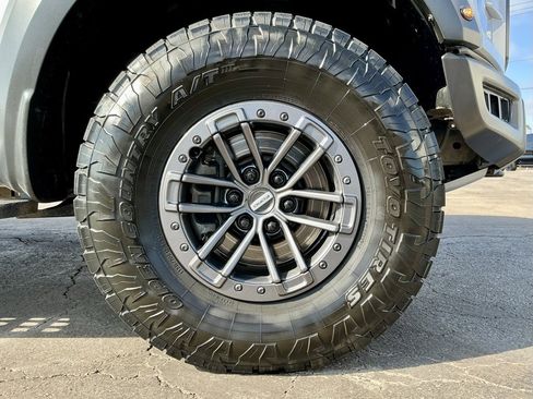 Used 2019 Ford F150 Raptor w/ Equipment Group 802A Luxury image 20