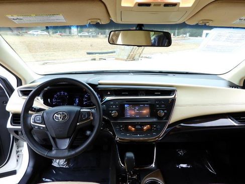 Used 2013 Toyota Avalon XLE image 40