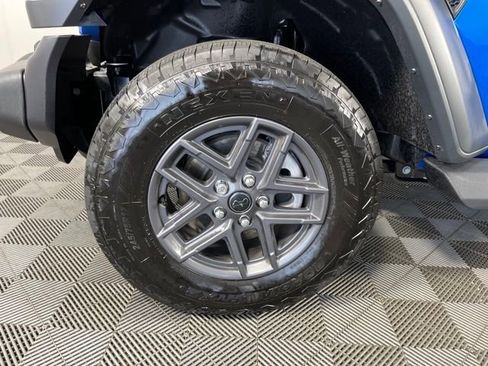 Used 2026 Jeep Wrangler Unlimited Sport AWD/4WD image 10