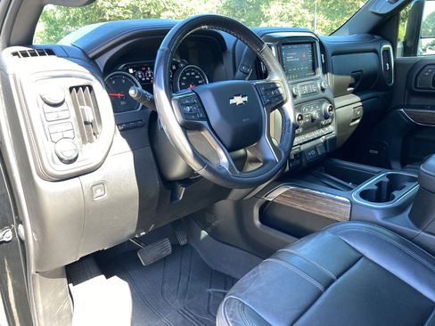 Certified 2020 Chevrolet Silverado 3500 High Country w/ Technology Package AWD/4WD image 10