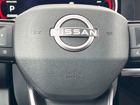 New 2026 Nissan Pathfinder SL FWD image 5