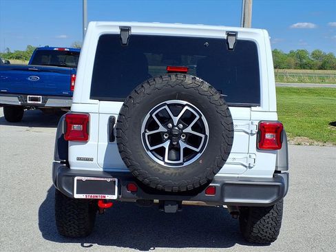 Used 2025 Jeep Wrangler Unlimited Rubicon AWD/4WD image 25