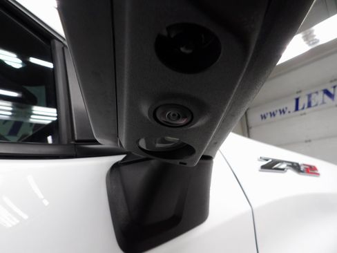 Used 2024 Chevrolet Silverado 1500 ZR2 w/ Technology Package image 35