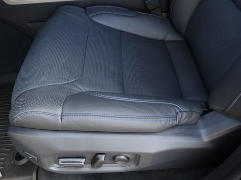 Used 2026 Toyota Sequoia Platinum AWD/4WD image 21