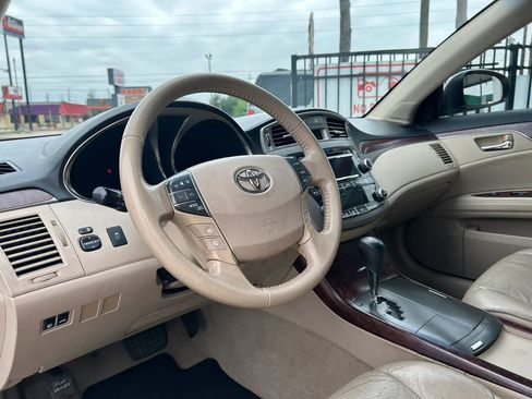 Used 2011 Toyota Avalon image 11