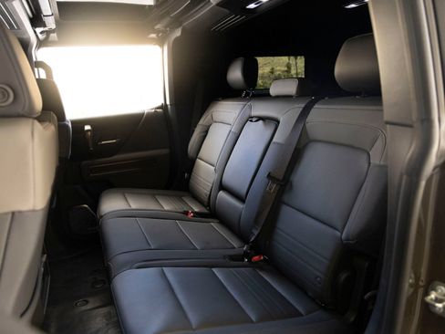 Used 2025 GMC Hummer EV 3X AWD/4WD image 19