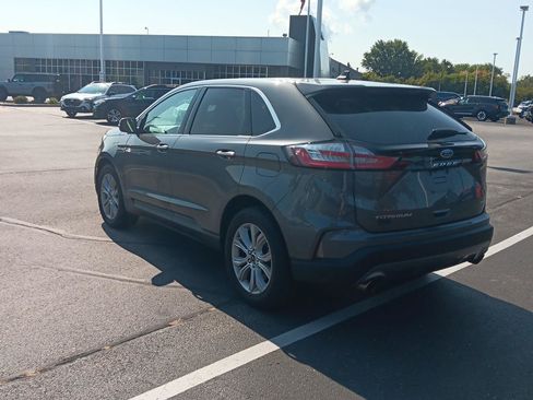 Used 2023 Ford Edge Titanium AWD/4WD image 7