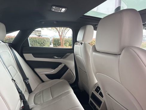 Used 2024 Jaguar XF R-Dynamic SE RWD image 30