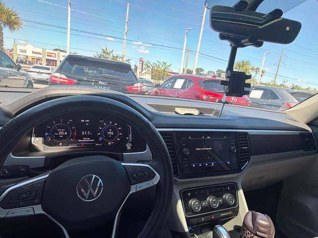 Used 2023 Volkswagen Atlas SE w/ Panoramic Sunroof Package FWD image 26