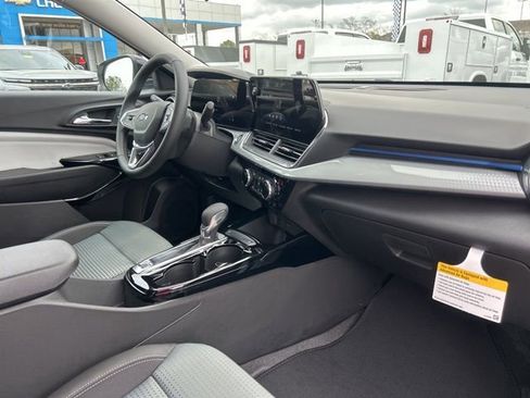 New 2026 Chevrolet Trax LT w/ Midnight Edition image 30