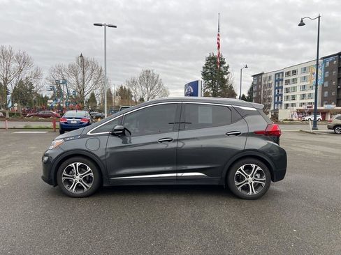 Used 2020 Chevrolet Bolt Premier w/ Infotainment Package image 2