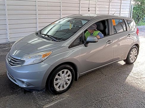 Used 2014 Nissan Versa Note SV w/ Convenience Package FWD image 9