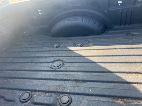 Used 2024 Ford F250 Lariat w/ Chrome Package image 12