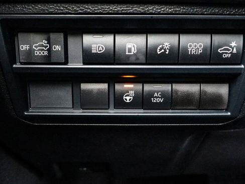 Used 2025 Toyota Tundra Platinum image 22