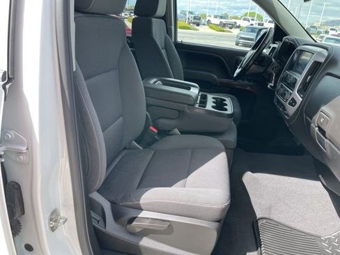 Used 2019 GMC Sierra 1500 SLE w/ SLE Value Package AWD/4WD image 16