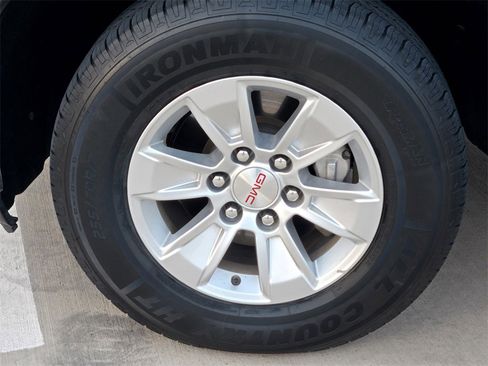 Used 2021 GMC Sierra 1500 SLE image 9