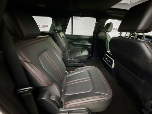 Used 2024 Ford Expedition Max Limited image 30