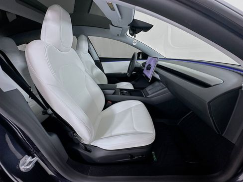 Used 2025 Tesla Model 3 Long Range image 28