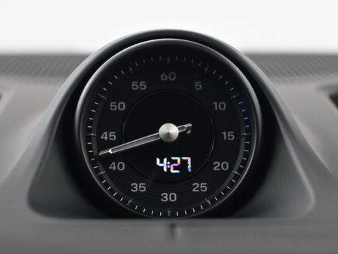 Certified 2026 Porsche Cayenne Coupe image 12