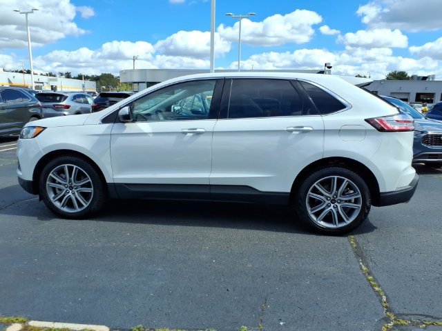Used 2024 Ford Edge Titanium w/ Equipment Group 301A AWD/4WD image 4