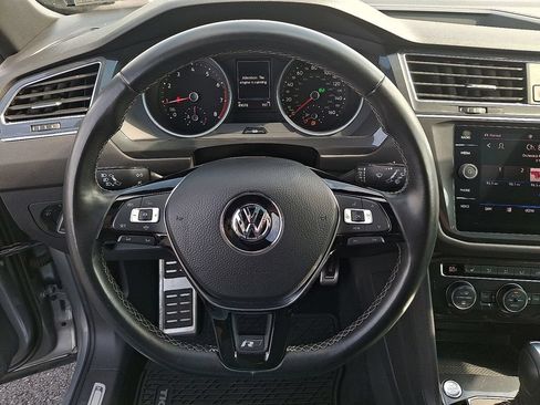 Used 2021 Volkswagen Tiguan SE R-Line AWD/4WD image 16