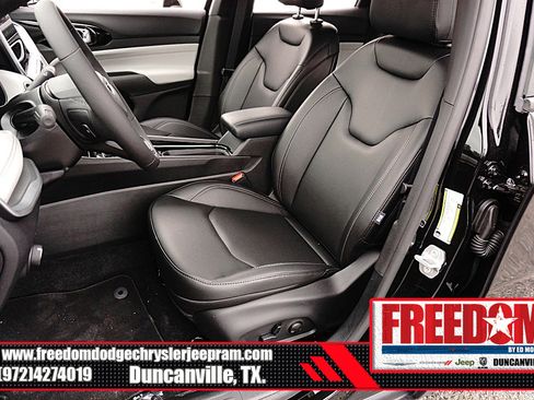 New 2026 Jeep Compass Limited image 13