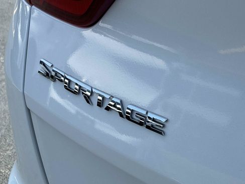 Used 2019 Kia Sportage EX w/ EX Sport Appearance Package AWD/4WD image 12