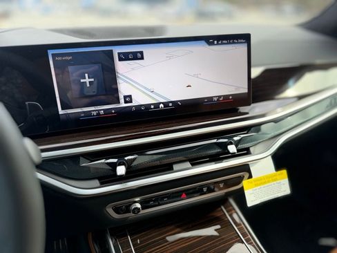 New 2026 BMW X7 xDrive40i w/ M Sport Package image 16