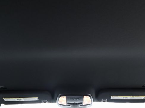 Used 2021 Jeep Grand Cherokee Laredo X image 17